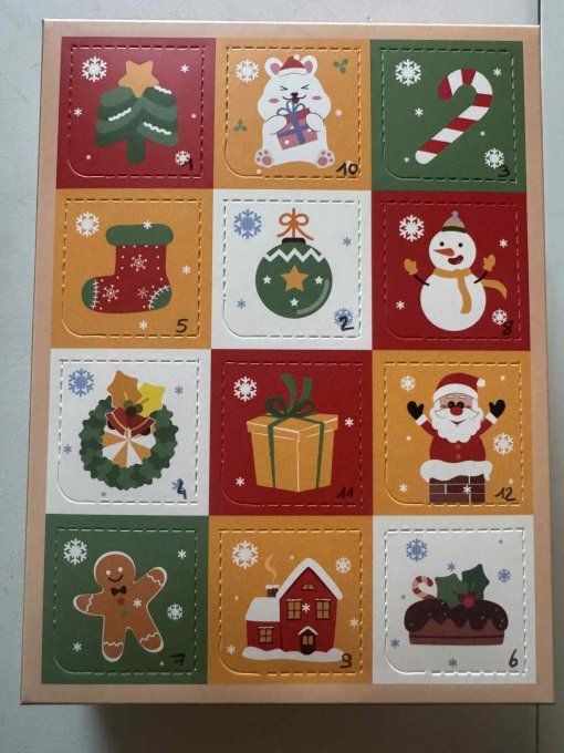 Calendrier de l'avent bijoux dorés